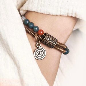 bijou tibétain en agate mousse