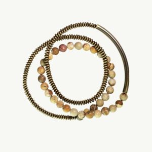 bracelet en pierre de lave et cuivre