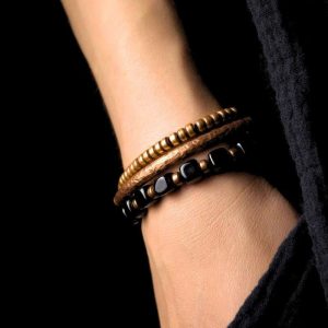 bracelet onyx noir et métal cuivré